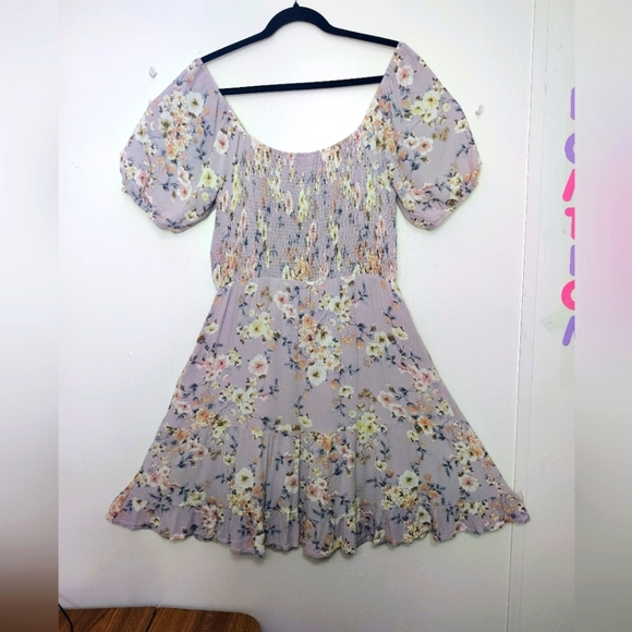 Calista lilac floral A-line knee-length puff sleeve dress, pockets,rayon, sz L. - Picture 2 of 16